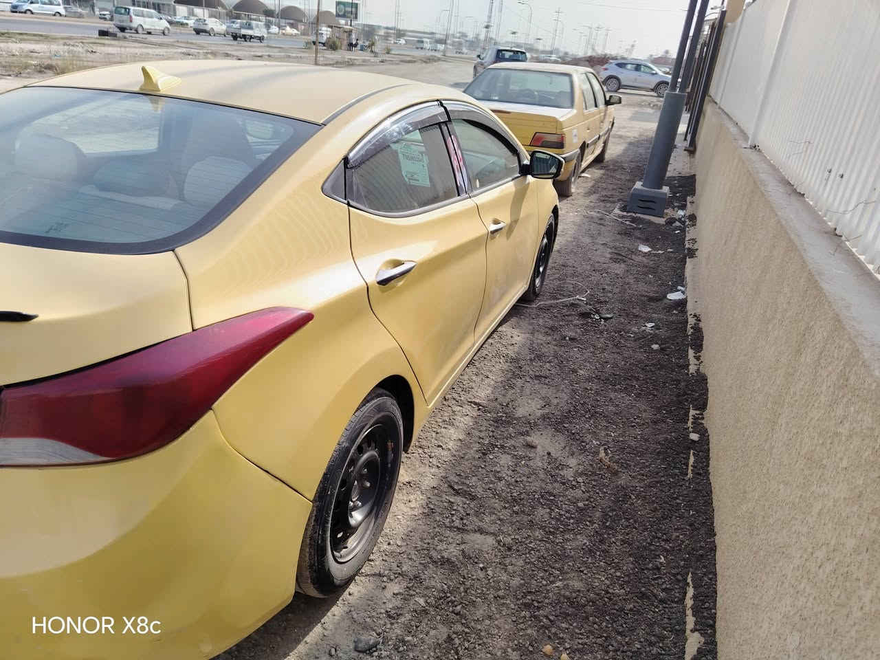 السلام عليكم الانتره 13 للبيع حادثه باب مبدل خلف السايق حداديه جديده تخم تاير مكينه وكير مكفول لاتنقيص ولاتبخير مكاني حله شارع 60 السعر 104 وبيه مجال قليل الاستفسار ***********
