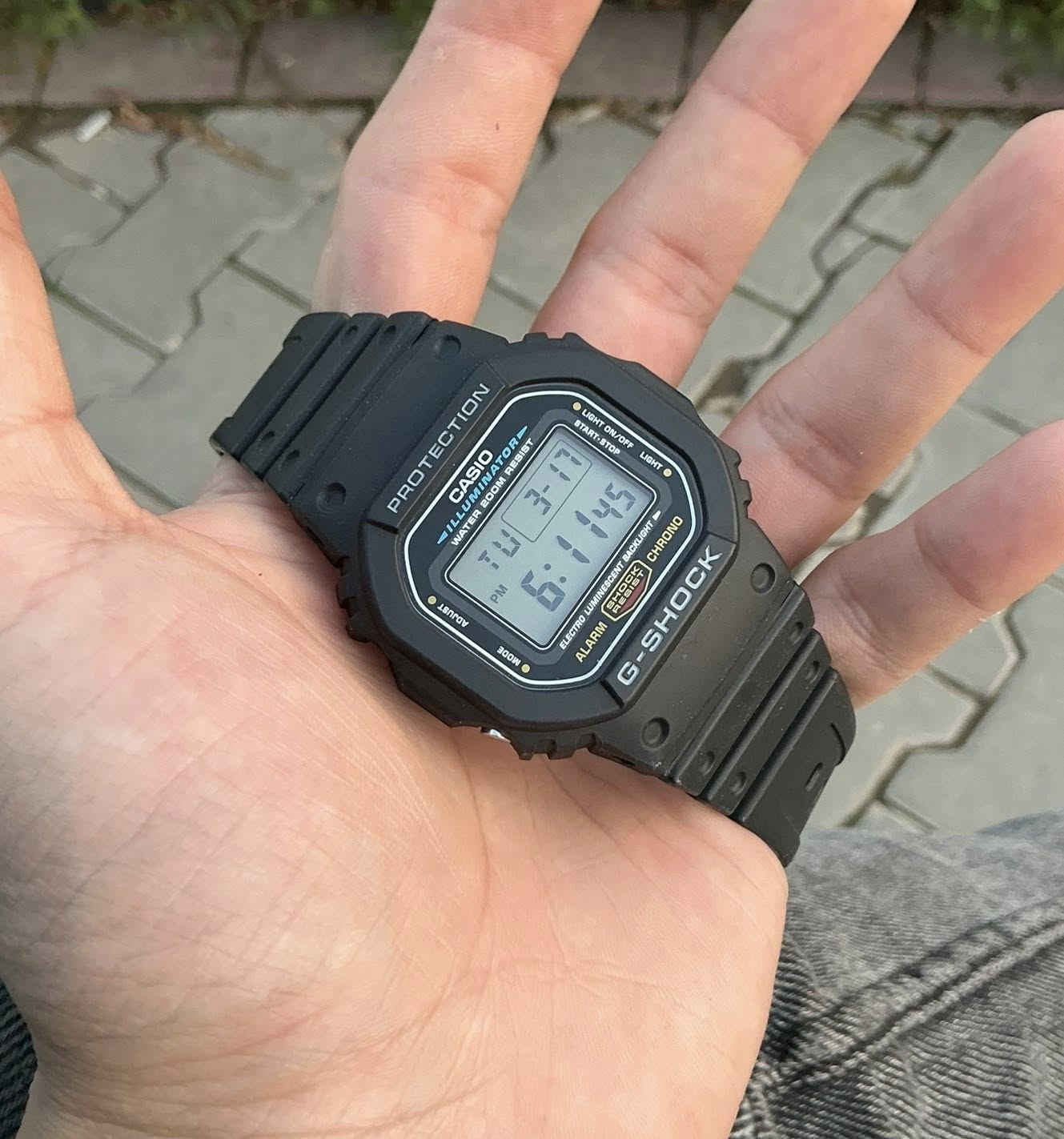 السلام عليكم ساعة كاسيو جي شوك
جديد غير مستعمل
مع العلبة الاصلية
مواصفات عديدة
لد اضاءة وجرس
85 الف


**إذا كنت صاحب هذا الإعلان وتريد حذفه لأي سبب، رجاءا أرسل رسالة إلى الدعم الفني**