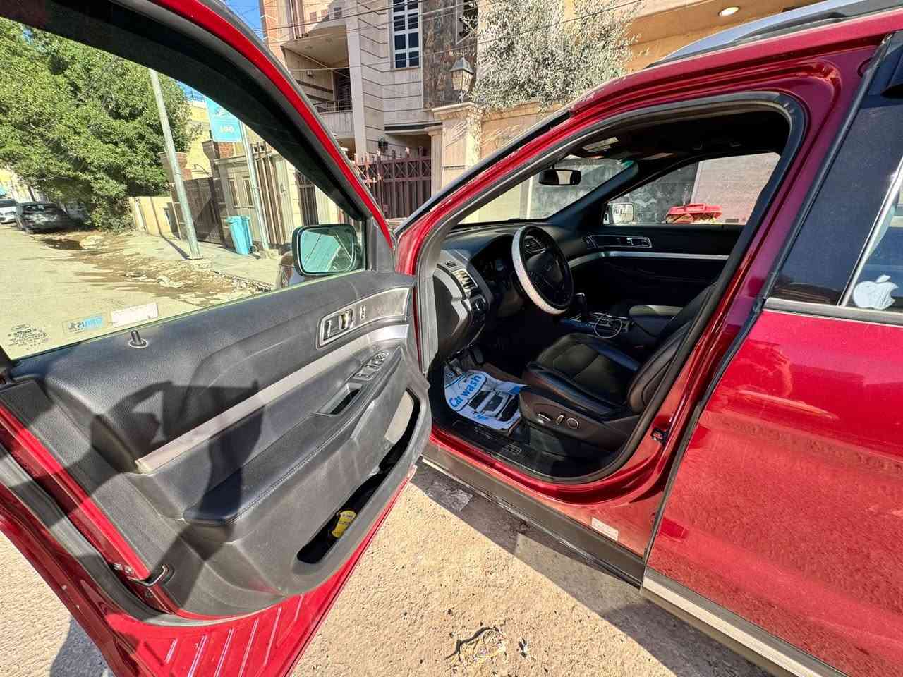 فقط بيع  بدون مراوس
السعر  بيه  مجال 165🚗 للبيع:

 فورد إكسبلورر 2017

📍 مكان السيارة: بغداد - زيونه 

📞 للتواصل: ***********

📊 المسافة المقطوعة: 108000 ميل

🛠️ المحرك: 6 سلندر – 3500cc

⚙️ المواصفات:

• فئة XLT

• ثلاث وضعيات قيادة

• بصمة تشغيل

• تشغيل عن بعد

• مقاعد جلد

• شاشة وسطية كبيرة

• تحكمات ستيرن

• السعة 7 راكب

• صندوق كهربائي

⚠️ أضرار السيارة:

• وارد أمريكي

• صور السونار مرفقة مع الصور

• رقم الشاصي مرفق مع الصور

• الإيرباكات سليمة

📌 تفاصيل إضافية:

• رقم السيارة: أربيل الدولي الجديد

• باسم المالك تحويل مباشر

• السنوية جديدة نافذة حتى 2028 – الهزة جديدة

• لون السيارة:  ماروني
