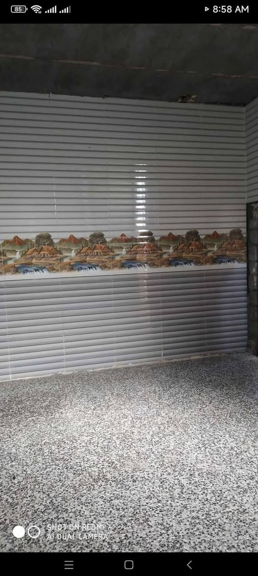 سلام عليكم منطقة الكصيرات 
٢بيت مع ٣وانم مع بيرتوازي 13متر مع كهرباء وماء اساله

السعر 70 مليون مع المجال لشراي 

‏‪0782 948 2928‬‏
