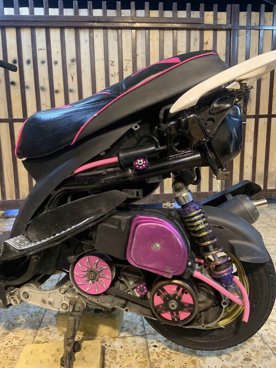 سلام عليكم 
دراجه ماكس عدله  تعمير جديد 
الدراجه  مزوده تخم كرزي كامل 
الدراجه مكينه 55 هاون   
السعر :600بيه مجال حك الجيه 
متواجد واتساب  خابر ودلل  احجيلك تفاصيل الدراجه

م***********
