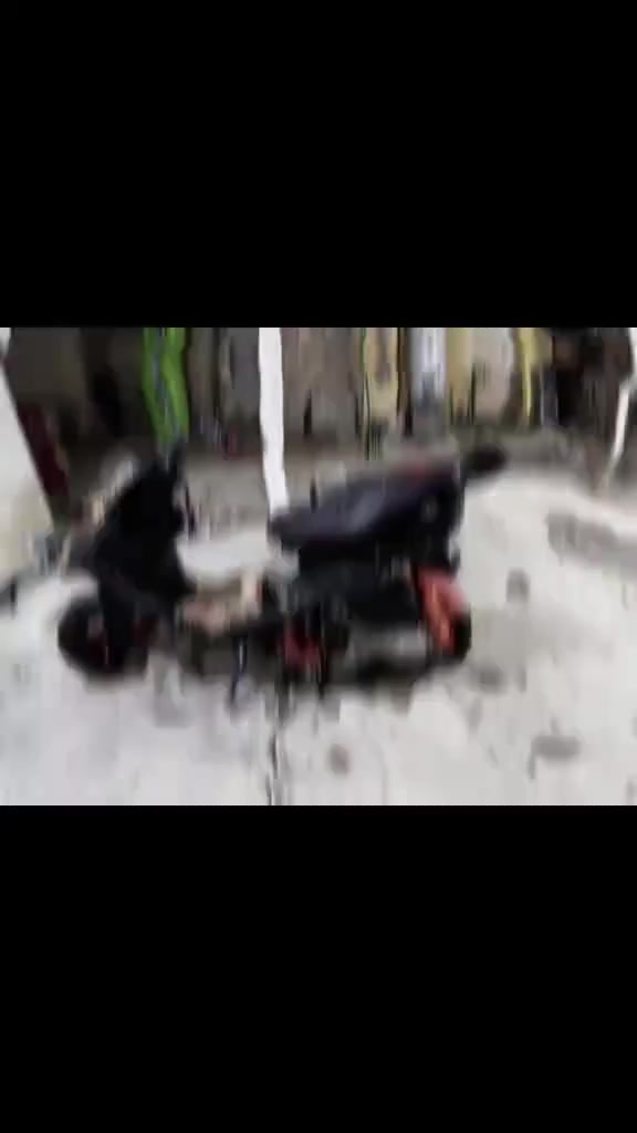 للبيع يرادلهة كور فقط دراجه حلوه وكاعده للبيع الميشتري ليتعبني ***********
