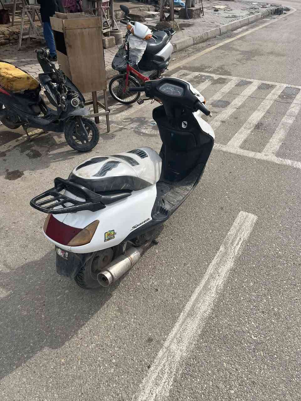 سبيسي للبيع سعر ٤٥٠ وبيها مجال للستفسار ***********
