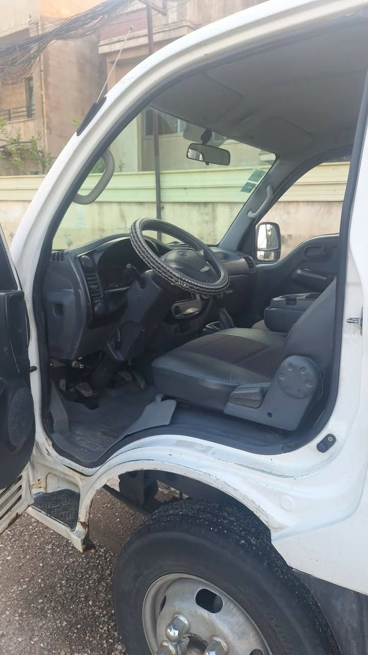 كيا فحل 2011السيارة جاهزه لاصرف ولا بخار 
السعر 120 رقم نينوى الخاص مفتوح


**إذا كنت صاحب هذا الإعلان وتريد حذفه لأي سبب، رجاءا أرسل رسالة إلى الدعم الفني**