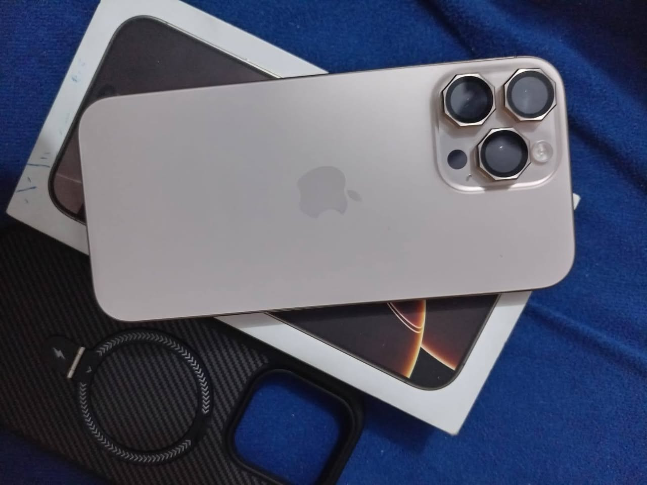 سلام عليكم
إيفون ١٦ برو ماكس للبيع 
بطاريه ٩٩ 
ذاكره ٢٥٦
***********
