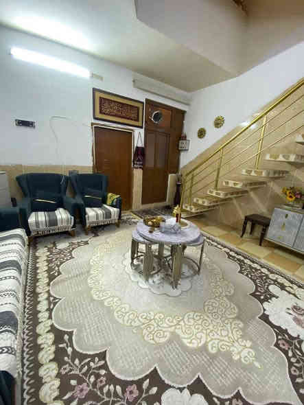 السلام عليكم 
بيت طابقين للبيع في اربيل 
منطقة هفلان بناء حديث طابو 
المساحة 100م نزال 20م واجهة 5م
الموقع ممتاز وخدمي كل الخدمات متوفر 
السعر كلش مناسب فقط 7دفاتر و50 ورقة وقابل للتفاوض للاستفسار ***********
ابو عبدالله عمر الجنابي الجنابي عقارات اربيل
