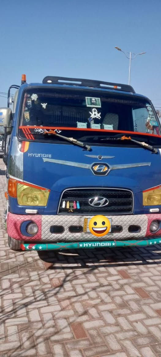 هونداي 2013
مكفولة كفالة عامه 
المكان واسط ناحية شيخ سعد 
***********
