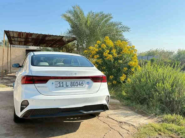 السلام عليكم
كيه سيراتو موديل ٢٠٢٤ وارد خليجي مكفولة كفاله عامه فقط رصعتين بيهه السياره فقط السياره جديده معنه الكلمه جاهزه منقصهه شي
كير مكينه صدر كله جيد ومكفوله
محرك ٢٠٠٠ دوش
موديل ٢٠٢٤
نص فول
وشرط التحويل
وشرط السونار
مكان السياره المحموديه
السعر 179
بيهه مجال الطيبين
الاتصال او استفسار 
***********
*********** بغداد
