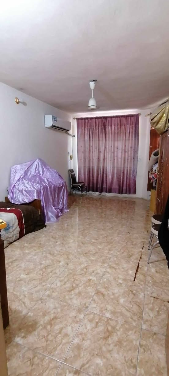 سلام عليكم بيت للبيع قرية شفتة السعر 95 قرب اسواق لحضة المساحة 150 متر طابو زراعي  رقم هاتف ‏‪***********‬‏
