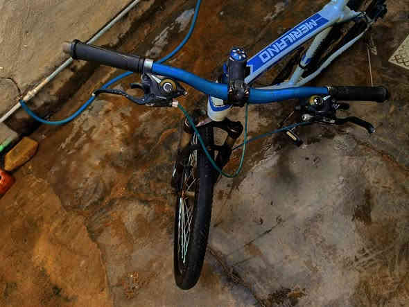 السلام عليكم بايسكل جبلي. الموديل  Red cabbit  الحجم26 مع جاملق خلفي بريك امامي وخلفي السعر 100 وبي مجال بسيط الموقع بغداد ابو غريب رقم ***********
