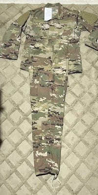 بدلة ملتي كام • كمر ٢٧-٣١ • جديد