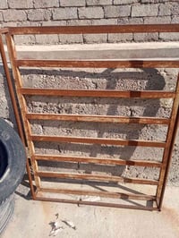 سلام وعليكم عندي سبيه البيع سعر 40 توصل وتس 07719708033