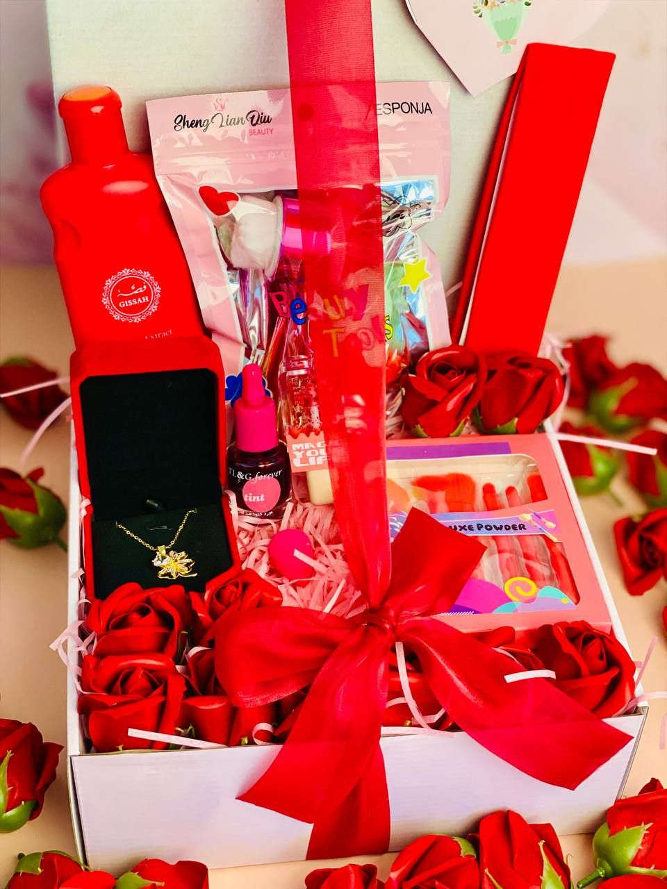 عيد الحب مو بس يوم… عيد الحب إحساس 🎁💖
وإذا تحب تدلّل أغلى شخص بقلبك هذا البوكس راح يحچي عنه 
بوكس يلمّ كل معاني الدلع 💄🎀
مثالي لعيد الحب، للمفاجآت، وللي يحبون يعبّرون عن مشاعرهم بذوق راقي 💌

يوجد توصيل لجميع محافظات العراق 
لايك_كومنت #تعليقات #اكسبلور #لقطة


**إذا كنت صاحب هذا الإعلان وتريد حذفه لأي سبب، رجاءا أرسل رسالة إلى الدعم الفني**