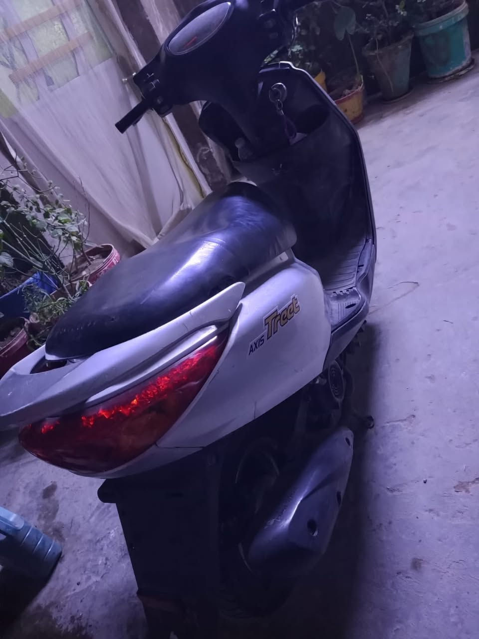 السلام عليكم شباب الدراجه البيع سعر ٥٠٠(***********)
