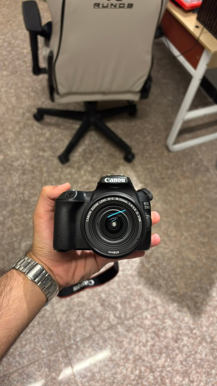 بسم الله
جمعة مباركة
للبيع canon 250d نسخة stm بحالة ممتازة بدون اي خلل

تفاصيل الكاميرا :
Full HD 60fps ,4K تصوير فيديو بدقة
• سنسر كروب فريم 24.1 ميكا بكسل
(Flip Screen) شاشة لمس متحركة بالكامل •
Dual Pixel AF نظام تركيز تلقائي سريع •
• اتصال Wi-Fi وBluetooth لنقل الصور والتحكم بالكاميرا
• خفيفة الوزن وسهلة الاستخدام
• مناسبة للمبتدئين وصناع المحتوى والتصوير الفوتوغرافي

الاستخدام شخصي فقط
سبب البيع للتطوير وعدم التفرع للاستفسار اكثر على الخاص


**إذا كنت صاحب هذا الإعلان وتريد حذفه لأي سبب، رجاءا أرسل رسالة إلى الدعم الفني**
