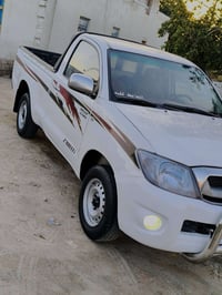 سـلأم علـيـكم بيك اب هايلوكس تـك2008رقـم بابل مشروع وطني  سياره مكفولة...