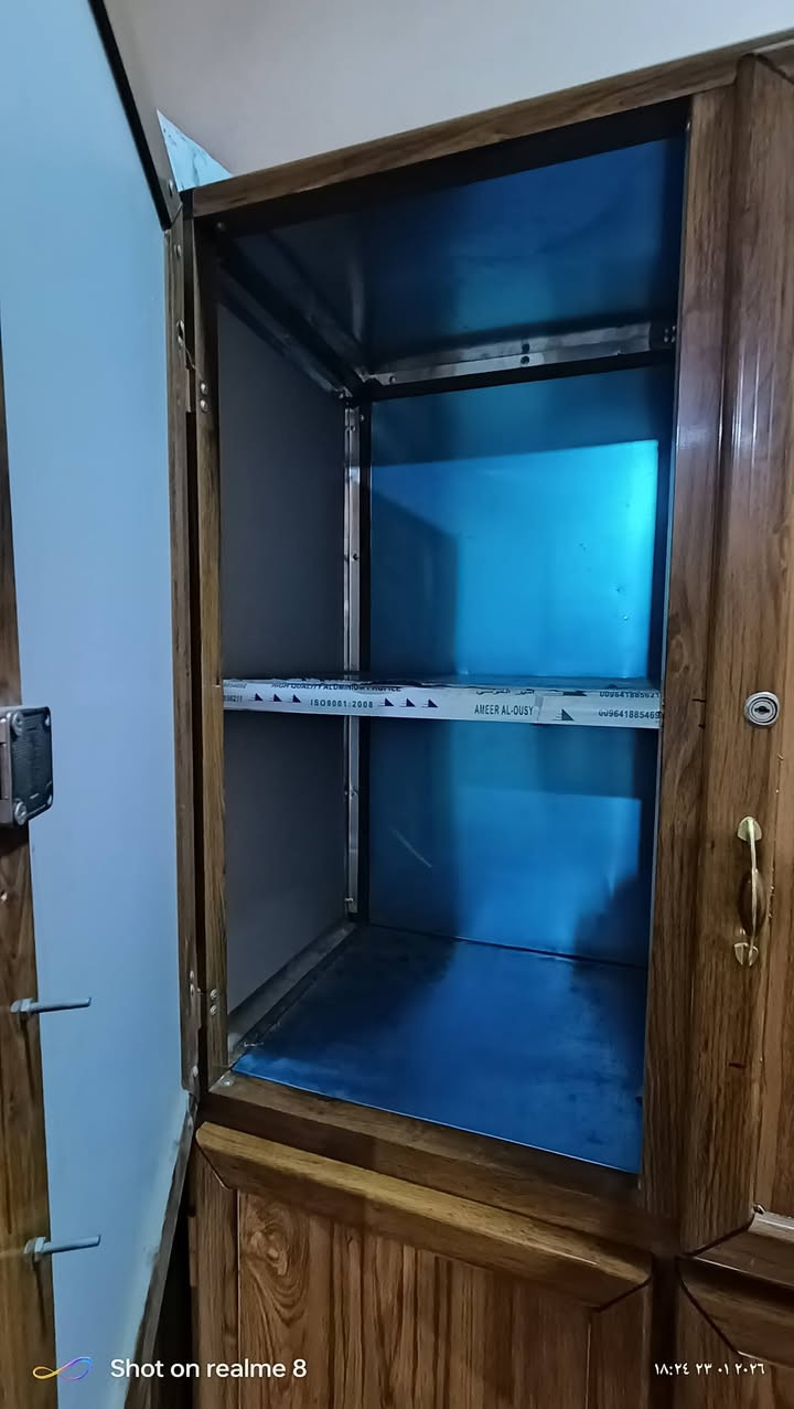 السلام عليكم
قنصور للبيع 4 ابواب 
نظيف جداً 
السعر 200 
مراسلة الصفحه


**إذا كنت صاحب هذا الإعلان وتريد حذفه لأي سبب، رجاءا أرسل رسالة إلى الدعم الفني**