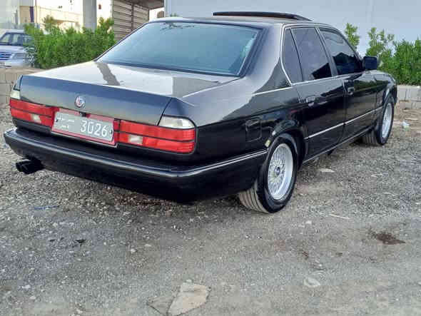 لەسەر ئیزنی ئەدمین
بەناوی خوای گەورە و میهرەبان 
بیئیم حەجم ٧٣٥ مەکینەی فەل گێڕ ئۆتۆ ماتیک 
مۆدێل ١٩٩١
سەنەوییە بەشەرتی حاسیبەو ئەوەلیات  
بێ زەربەو  لێدران لەسەر ساغی بۆیاخ کراوە هەموو گیانی لەسەر شەریکەیە 
چوار جام کارەبا  سلاید پەردەی دواوە 
ناو خورفەی لۆک دەبل چەکمەچە و ناو فۆرمیکا
چوار تایەو ویلی حەسیری لۆکی لە ژێرە 
مالی دۆستە
نرخی :٣٢ 
بۆ زانیاری زیاتر پەیوەندی بکەن
ژ.م:***********
واتساب:***********
