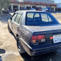 نيسان • ١٩٩٠ • تايرات جديدة