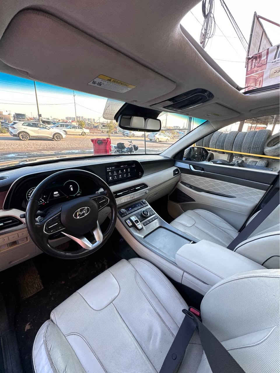 فروشتن و گورينه وه 
هوندا بالاسايد  ٢٠٢٠ فول فول مواسه فات  
ره فزي مروره  هيج كيشه كي نيه  بيشو بشتي كه بسه  ٢ بارجه ي سبوغه كه مه ك ناو ده ركاي كرتوه ارباك به س شان ته قيه 
واتساب:*********** أربيل, العراق
