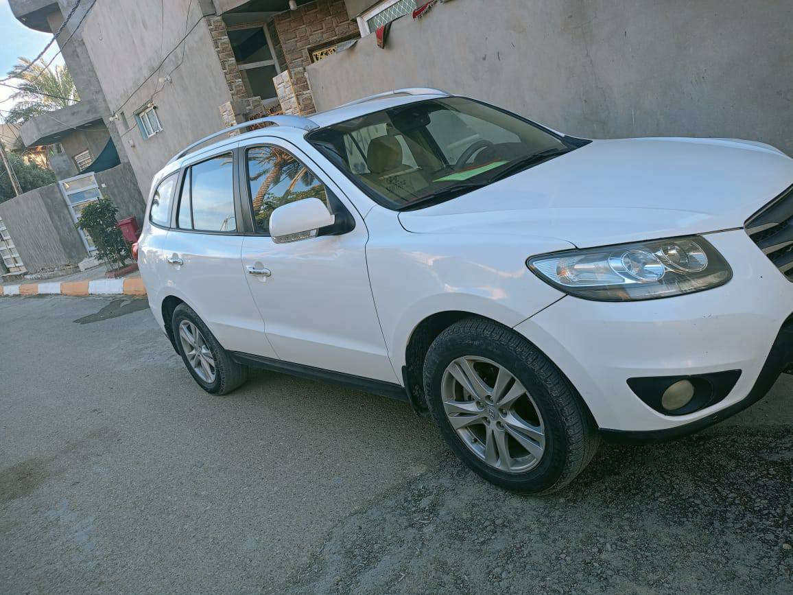 2012
6 سلندر
بيهة ضربة بكد جف الايد بالجامرلغ الامامي مصلح عالبارد فول مواصفات بانوراما بصمه رقم الهاتف ***********
