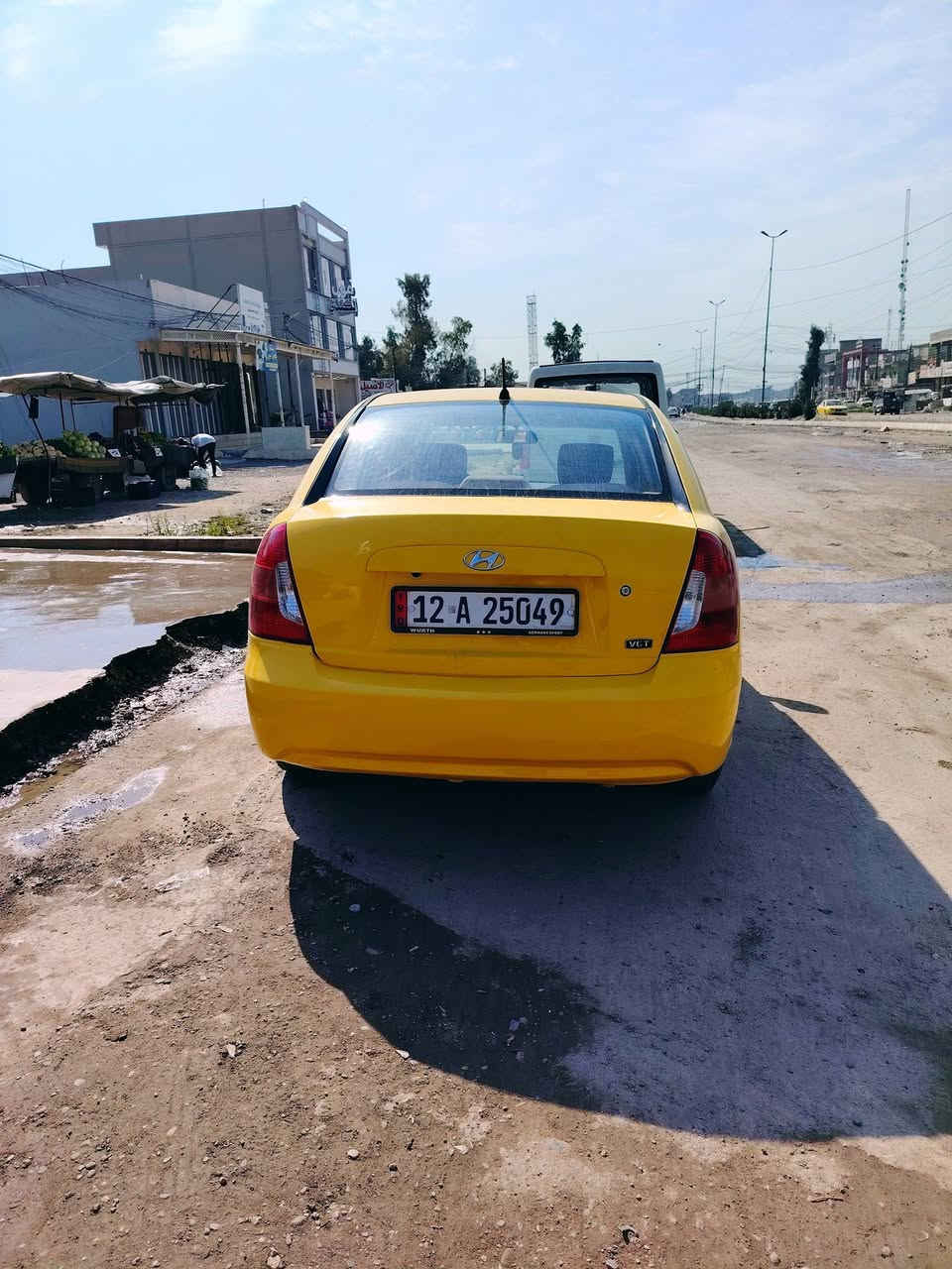 سياره اكسنت للبيع موديل 2011 رقم نينوى دولي محرك 16 كير اوتوماتيك سياره جاهزه تبريد طخم امامي خلفي جديد طخم تاير جديد هيئه غرامات سفر شرط التحويل سياره بدون ضرر بها تلقيطات بسيطه معجون السعر وبيها مجال بسيطه لاتصال والاستفسار على هذا الرقم *********** رقم*********** سنوي 28
