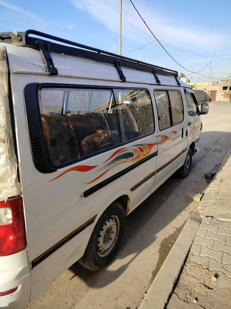 السلام عليكم فتون 2011للبيع سيارة جاهزة للشارع خير من الله الرقم الجديد تحويل ثاني يوم السعر 60 وبيهة مجال بسيط المكان بغداد تقاطع النهروان رقم للاستفسار ***********
