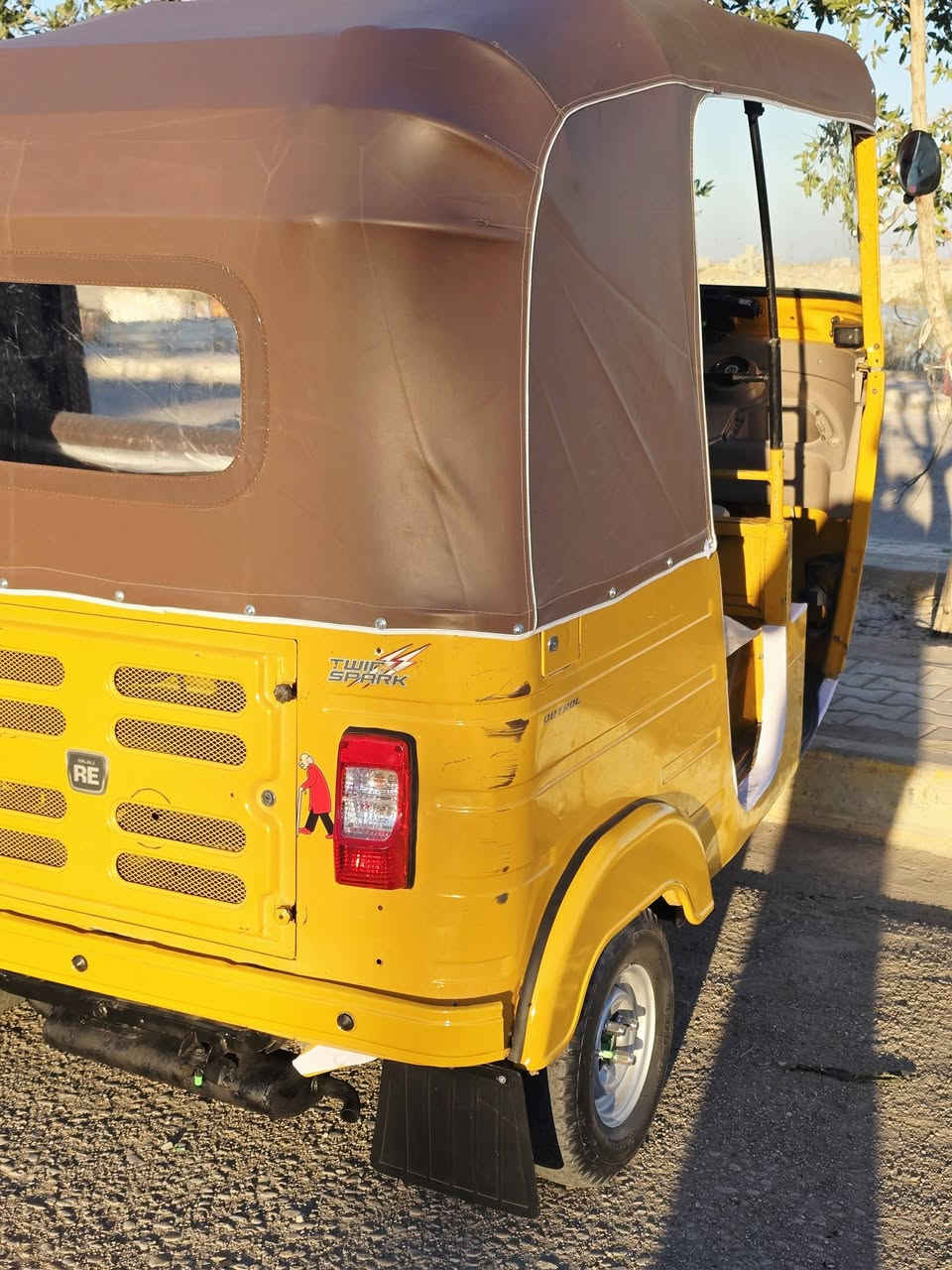 السلام عليكم تكتك البيع مديل 20 وراق وكيل سيد خلدون مكاني لمجر لكبير كشره كفاله سعر 6000 وبيه مجال لطيبين***********
