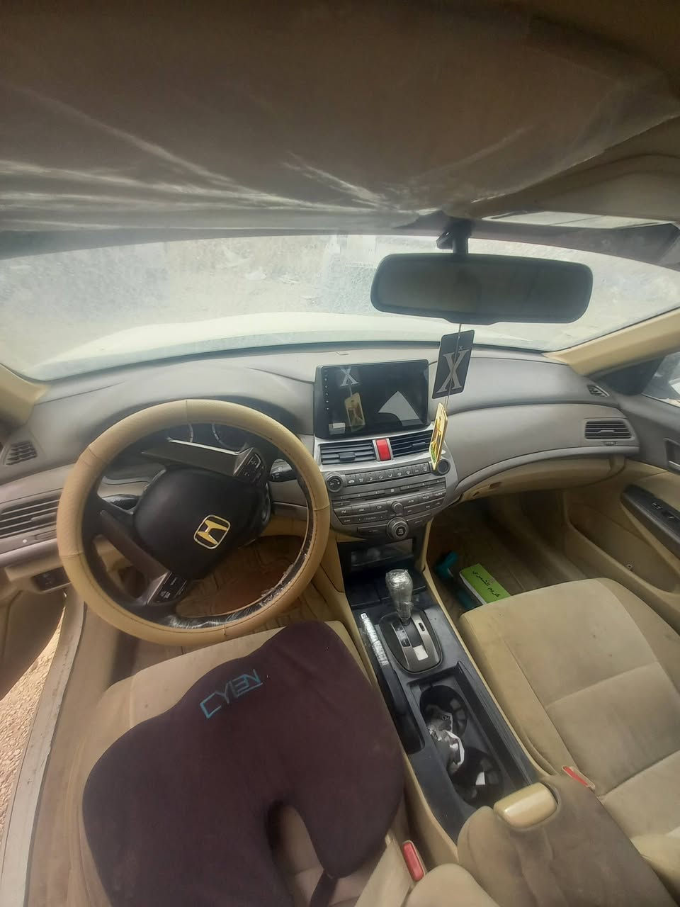 السلام عليكم هوندا اكورد موديل 2009وارد خليجي السياره بيه محرك بي صوت ابيعه بدون محرك السياره نظيفه فوول نضافه بيه هاي الضربه ضربه ابو ستوته هيه واقفه للبيع او مراوس للإستفسار اتصال عل الرقم ***********
