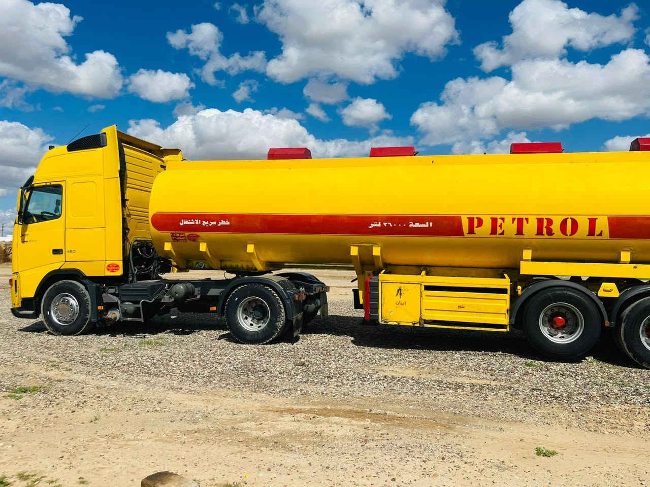 السلام عليكم
للبيع فالفو صهريج موديل 2003   طوناجGBS تصريح أمني جديد  ✅
رقم سليمانيه 
سنويه لل 2027
محرك 460جديد لاتبخير ولا تنقيص كير اوتوماتيك بلادي
اسياره جاهزه عشقل حالين 
السعر 320$
للاستفسار اتصل/***********/ مكان الشرقاط
