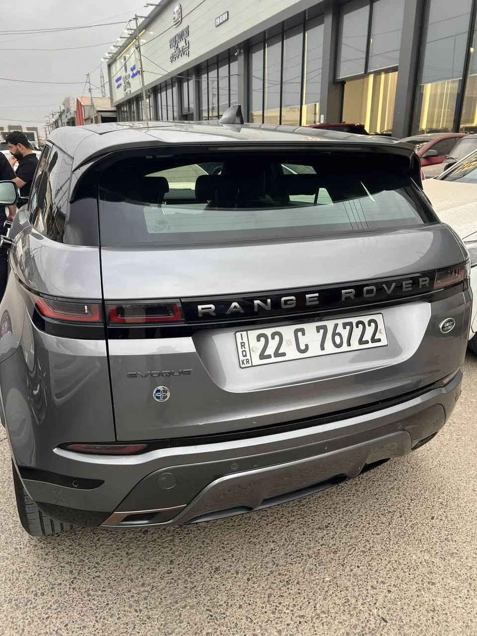 📅 مۆدێل: 2022
✅ سفر وەکالەی سەردار
🚗 تەنها 70,000 کیلۆمەتر ڕۆیشتووە
🛠️ تەواوی سێرڤسەکان بۆ ماوەی 5 ساڵ لە شەریکە کراون
✅ سەیارەکە پاکە و بێ هیچ کێشەیەکە
🚫 هیچ شوخت و ڕووداوێکی نییە
🌅 سەقفی پانۆراما
⭐ فول مواسەفات
📄 هەموو بەڵگەنامەکان ئامادەن
نرخ: 360 وەرەق (مەجالی کەم هەیە بۆ قسەکردن).

للبيع | رينج روفر إيفوك 2022
موديل 2022
وكالة سردار (صفر وكالة)
الممشى: 70,000 كم فقط
جميع الصيانات منتظمة لمدة 5 سنوات في الشركة
السيارة نظيفة جداً وخالية من أي مشاكل
بدون حوادث أو صبغ
سقف بانوراما
فل كامل (Full Option)
جميع الأوراق جاهزة
السعر: 360 ورقة، ويوجد مجال بسيط للتفاوض

***********
