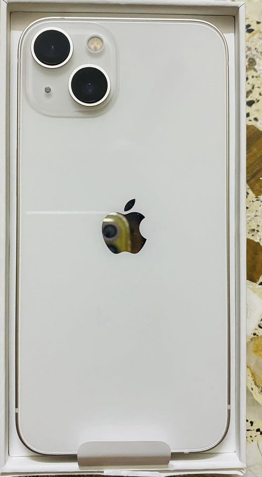 السلام عليكم ايفون 
13 عادي 
جهاز نضافه 100/100 شخط مابي 
اليوم بدلتله بطاريه 100 قطعه اصليه من ابل ضمان 4 اشهر بيها غير 
الجهاز دبل سيم كارت عربي شرق اوسط 
والباقي مكفول كفاله عامه فيس ايدي شغال 
ذ 128 
مكاني بابل الحله قرب جسر بته 
***********
