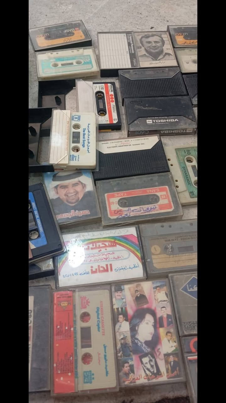 ٧٠كاسيت مسجل قديم نسخ اصليه قديمه كما في الصور
السعر ٥٥ مع التوصيل 
للحجز راسل الصفحه


**إذا كنت صاحب هذا الإعلان وتريد حذفه لأي سبب، رجاءا أرسل رسالة إلى الدعم الفني**