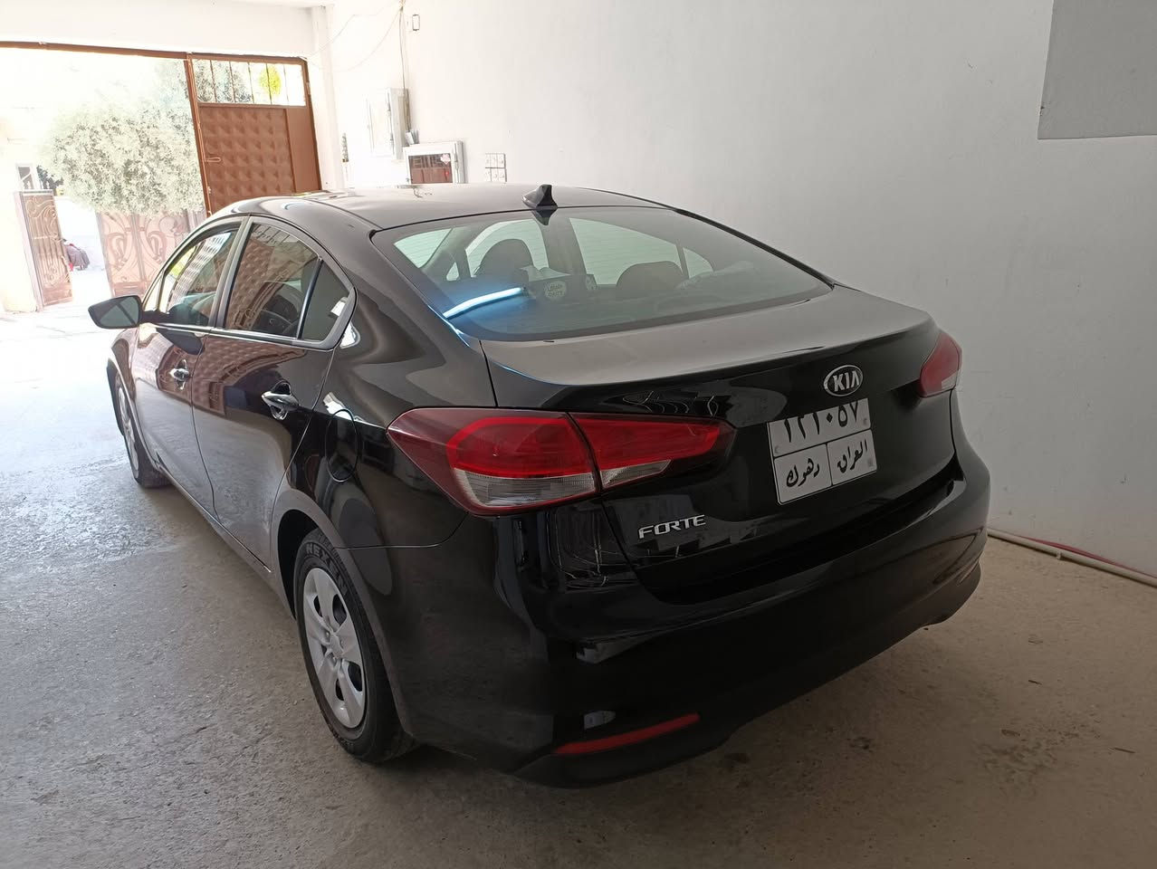 كيا فورتى موديل 2018 محرك 2.0 دوش
كير at
 ماشية 75 الف ميل بدون صبغ بيهه تعديل نص بنيد وكم طعجة بالسقف بدون حالوب شرط 
محرك ما مفتوح
 رقم قديم سنوية ساقطة تحويل شرط مكانها دهوك 
سعر 111 ومجال
***********
