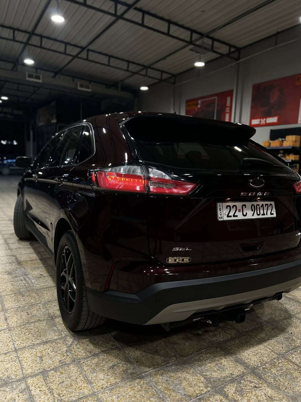 ايدج 2022
SEL فول مواصفات 
رادار امامي خلفي جانبي 
تحديد مسار 
كشنات امامي خلفي كهرب 
كشنات تدفئة ستيرن تدفئة 
تبريد قطعتين 
اوتوستوب 
بانوراما 
لدات محيطية 
ماشية 31 الف 
السيارة كلين فقط خشم البونيد شبرين بدون دواخل وايرباك 
***********
