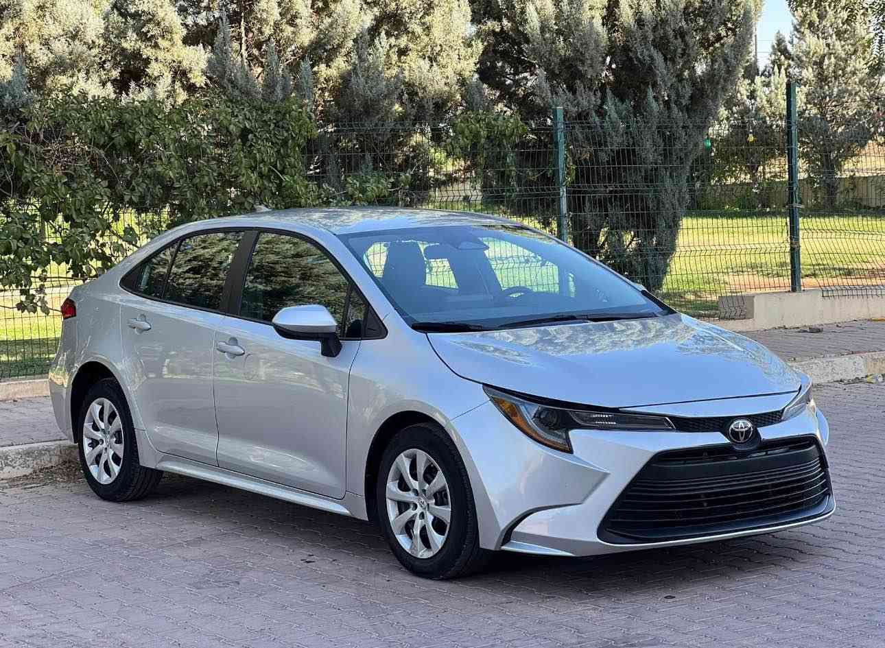 تويتا كرولا le
مووديل 2023
بجم كبس /پيش كپس 
بدوون ايبراگ /بئ ايرباگ 
دوو پارجة كلير امريكي 
سياره7000mil روشتوه يعني سصفره 
صياره بي مصرف هةمويي لسر دقي بيلادي شريكة 
كاتي /دهوك و اربيل سليماني بشرت 
گير و مكينه بشرت 
سعر١٣٥$
*********** فايبر واتساپ دهوك, العراق
