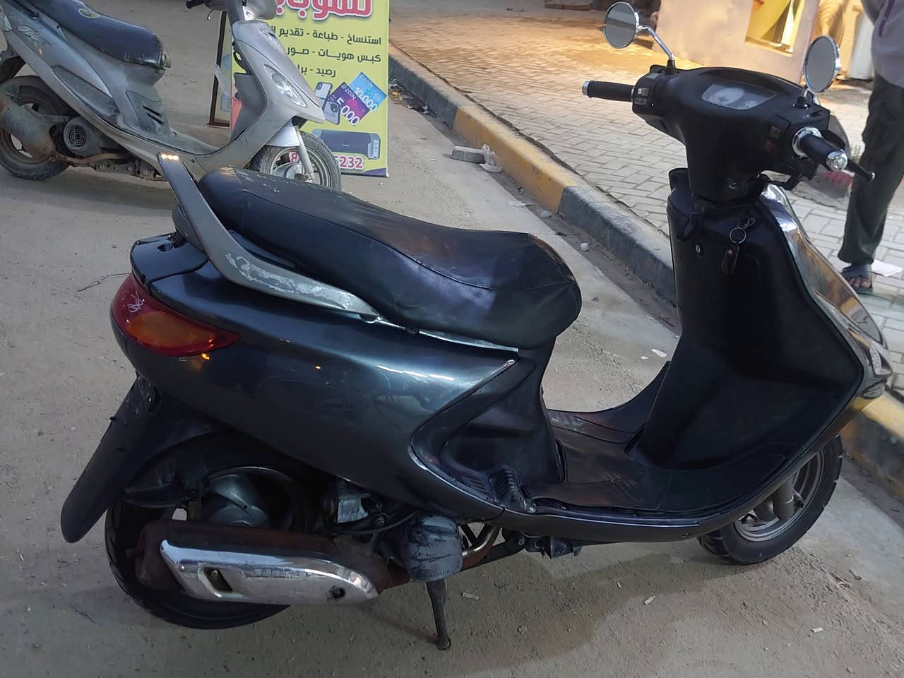 سلام عليكم فراشه حاويه جاهزه من كلشي سعر 550 مستعجل ع البيع كلش مكاني الديوانيه الاسكان ***********
