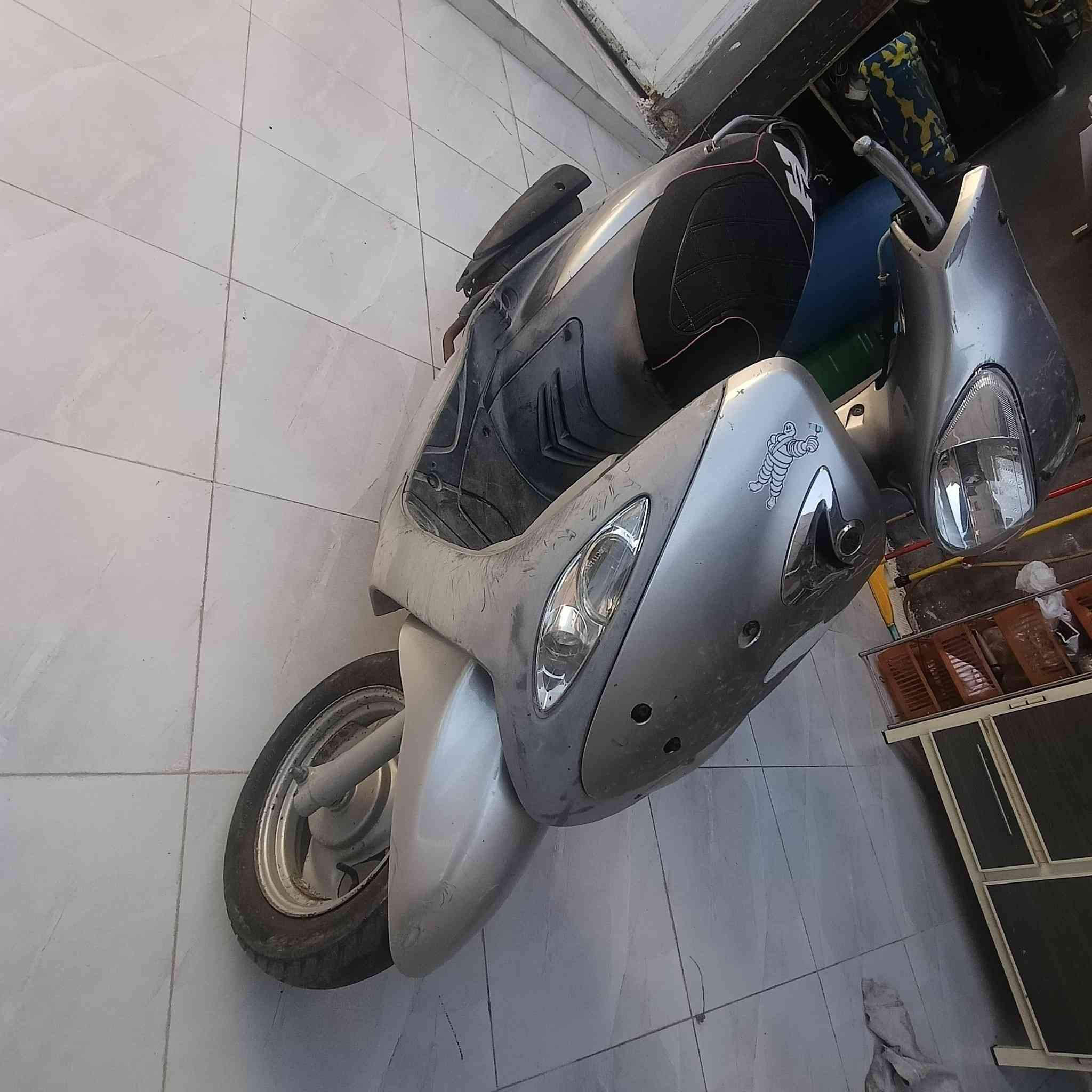 425 الف النضافه كدامك وبيها مجال بسيط "🛵 ***********

