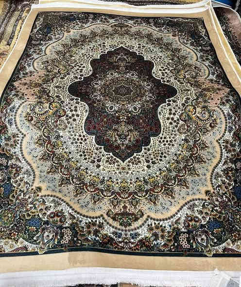 موكيت كلاودي 
وصول بضاعة جديدة🚨🚨🚨
 موكيت كلاودي ثقيل درجة اولى راقي خامة حرير 
شرط ثقيل الظهر كابوي

القياس 3 & 2
بالضبط طول ٣  مع الشرشوبه العرض ١٩٠ 

السعر 25 ألف 

العنوان ميسان حي الثورة شارع الماطور للإستفسار الاتصال على الرقم أو مراسلة الصفحة ***********

متوفر توصيل لجميع المحافظات 🚕🚕 عمارة
