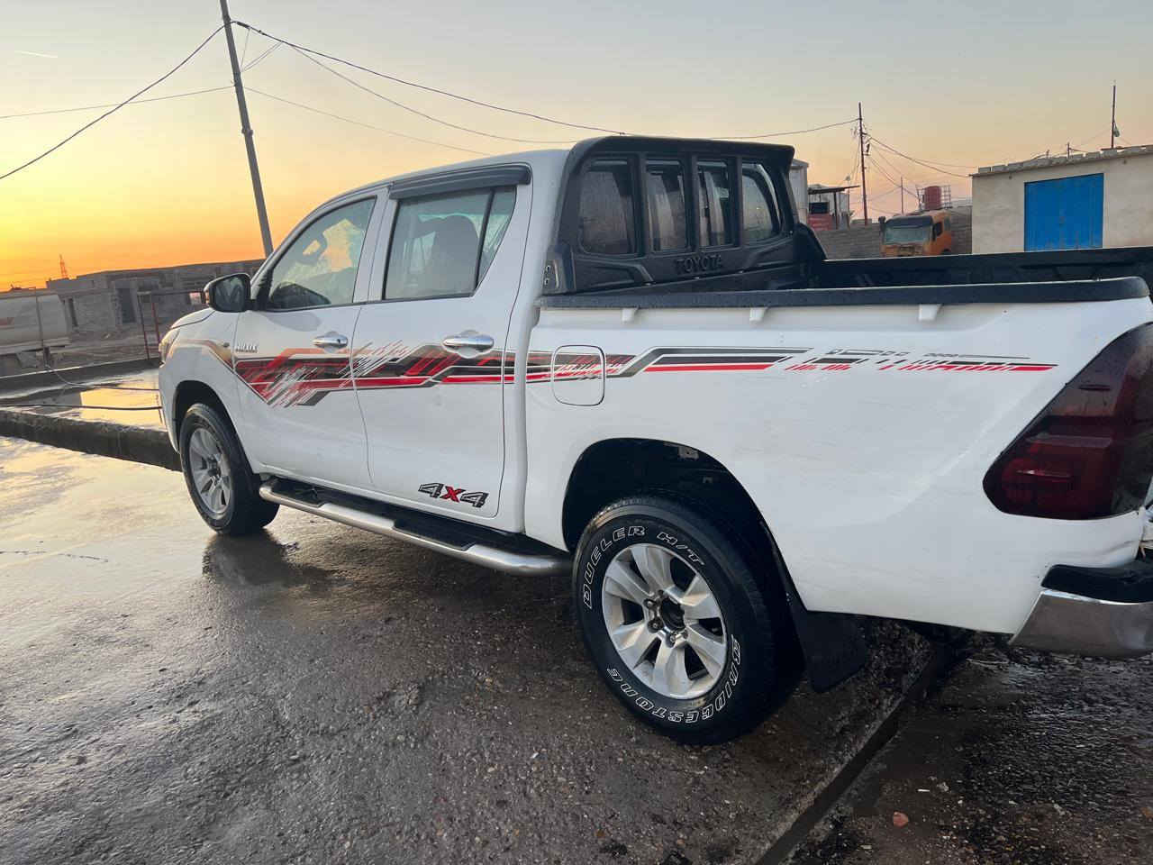 سلام عليكم بيكم فورويل مكفوله بيه بس بارد بلباب الخلفي مال العبري كير عادي  رقمه واسط مديل 2018 كاز شاصي 19 سعر 175وبيه مجال مكاني بصره قضاء الدير رقمي ***********
