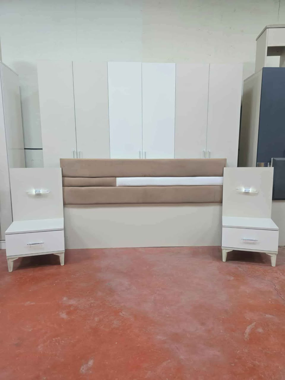 💎🔥 غرفة تركي مستخدم – 6قطع كاملة 💎
💯 نظافه 95% |  نظام أبواب مرتبه 
💸 السعر: 500 قفل
🪛 شد مجاني + 🚚 نقل مجاني داخل بغداد 
#يوجد.انواع الغرف خاص بغداد, العراق


**إذا كنت صاحب هذا الإعلان وتريد حذفه لأي سبب، رجاءا أرسل رسالة إلى الدعم الفني**