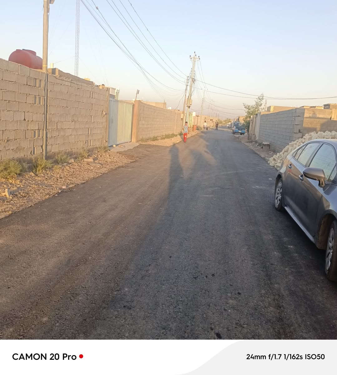 سلام عليكم خوان عرض اليوم بيت مساحه متين او خمسين متر طابو سند 25بيت بكاع حيدر حامد سعر78او بي مجال شراي يتصل عل هاذ رقم ‏‪***********‬‏
