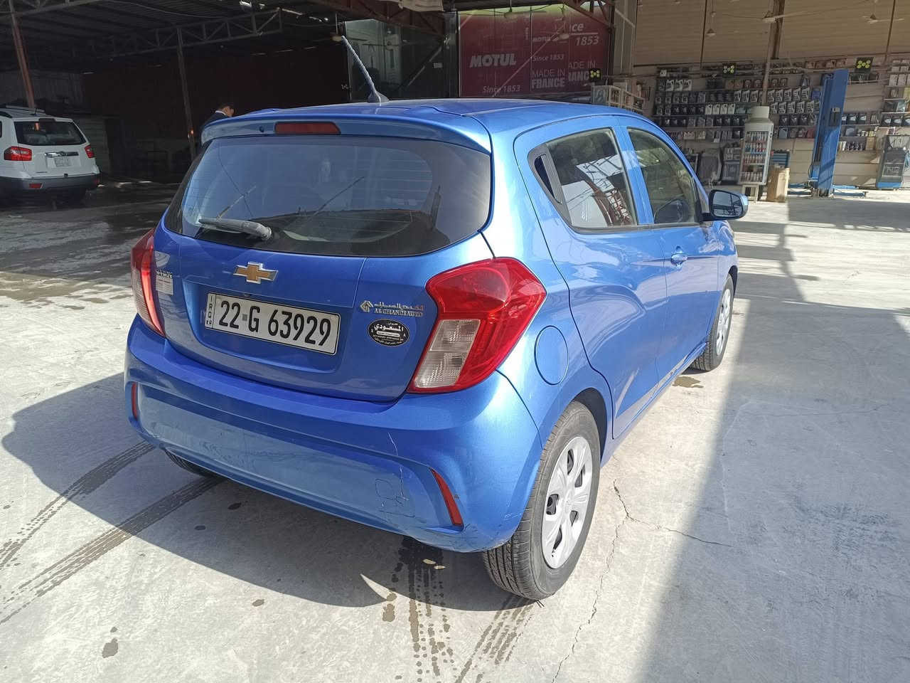 شوفرليت
2018  امريكي  مكينه 1400   رقم اربيل بسمي  رقم انكليزي سنويه لحد 2030 
ماشيه 67  
حادث دعاميه  اماميه  
طخه جاملغ الخلفي وامامي طخات بسيطه 
سياره كلش نظيفه 
مكان السياره سماوة    ( السعر100)   ***********
