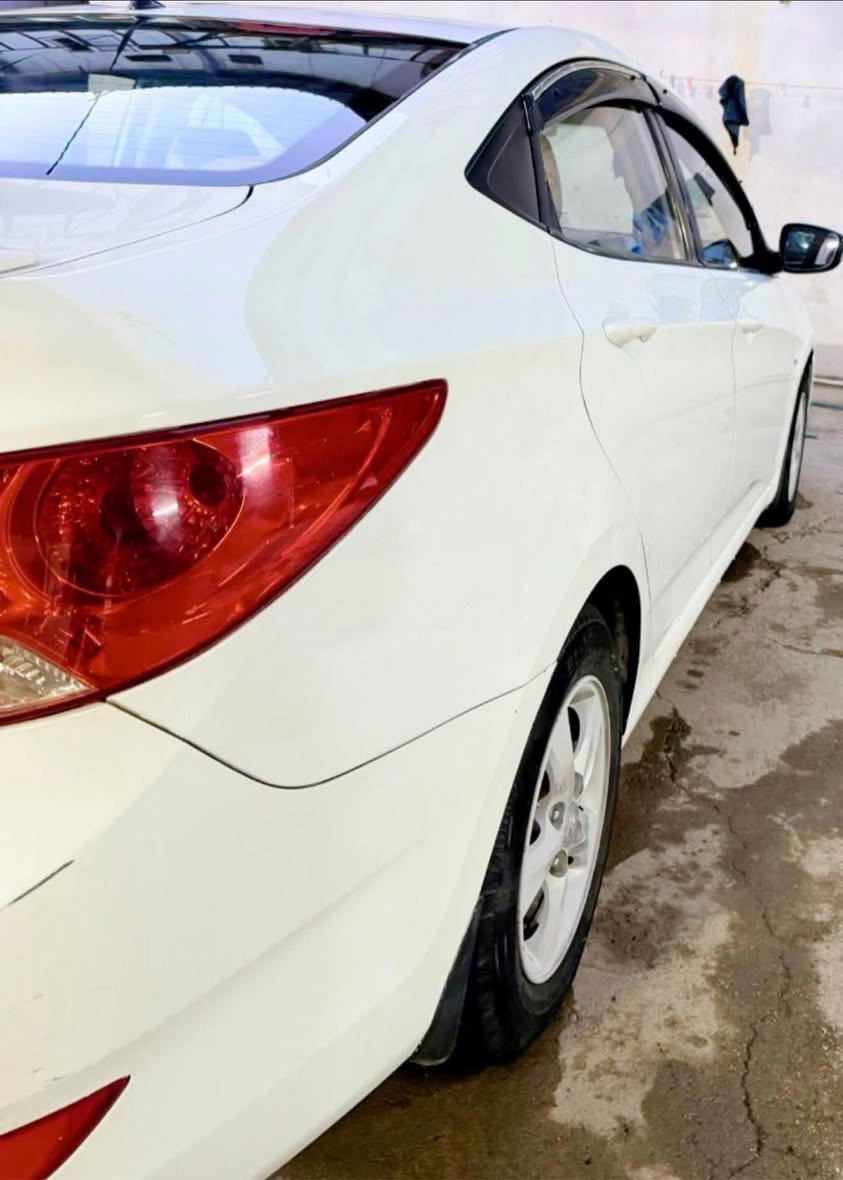 اكسنت 2013 خليجي محرك 1600 كير محرك  مكفوله من الصبغ فقط تكحيل وبارد باسمي رقم نكليزي  السعر 110 وبيها مجال لعنوان لاعظميه ***********
