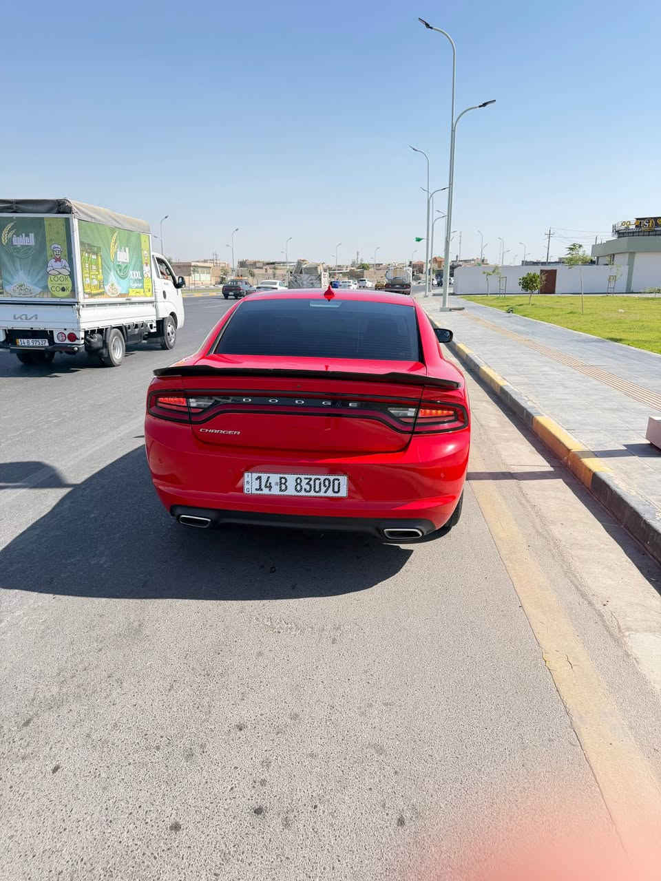 جارجر 2023 sxt
اخر اصدار  لون مميز  احمر طماطه
حادث خلفي ايرباكات سليمة بجم كبس
موصفات 
شاشة كبيرة لمس تدعم كار بلي 
كامرة خلفية دوارة حساس خلفي 
حساس ضغط اطارات 
حاكية واموامر صوتيه
العنوان البصره 
*********** الزبير, البصرة
