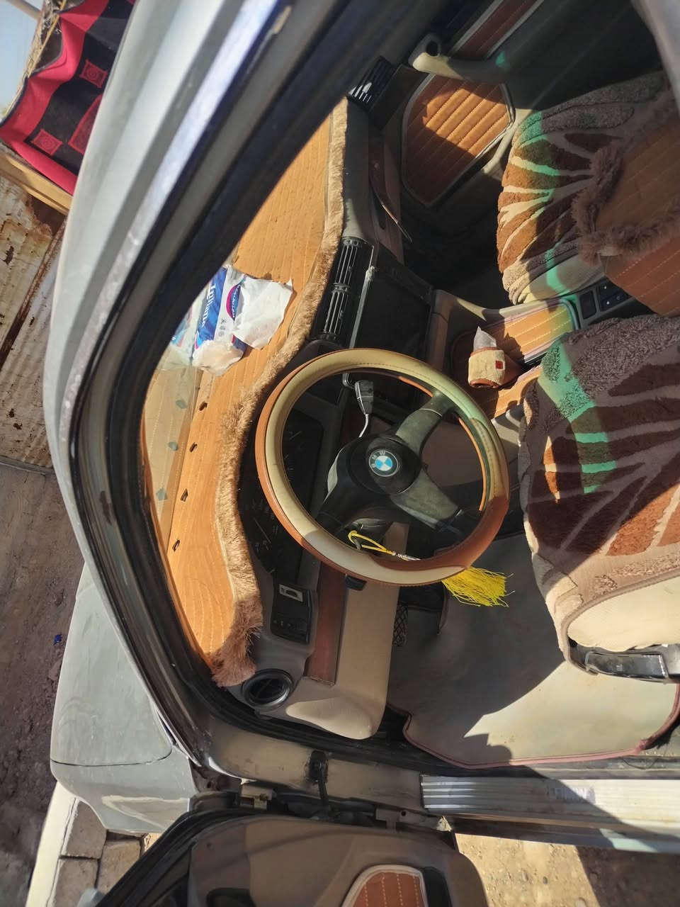 سلام عليكم بي ام للبيع 535حجمها سياره كير و مكينه شرط تحويل مباشر و الباقي موضح ب الصوره
للاستفسار الاتصال على الرقم ***********اسيا
كورك ***********
