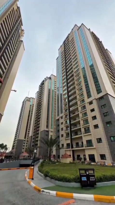 مجمع رويال ستي السكني
إذا تفكّر تشتري شقة وتنتظر الأنسب …
ترى رويال ستي اليوم هو الأنسب بالنسبة للمواصفات.

تشطيب عالي، خدمات متكاملة، موقع مطلوب،
وسعر قبل الارتفاع.

⚠️ الوحدات محدودة
⚠️ الأسعار ترتفع مع تقدّم العمل

القرار الذكي ينأخذ هسه مو باچر.
📞 احجز وحدتك اليوم قبل لا تضيع عليك الفرصة
تواصل ويانا على الرقم ***********
