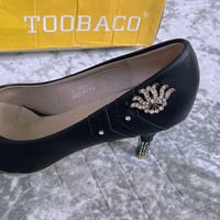 احذية • قياس ٤١ • جديدة