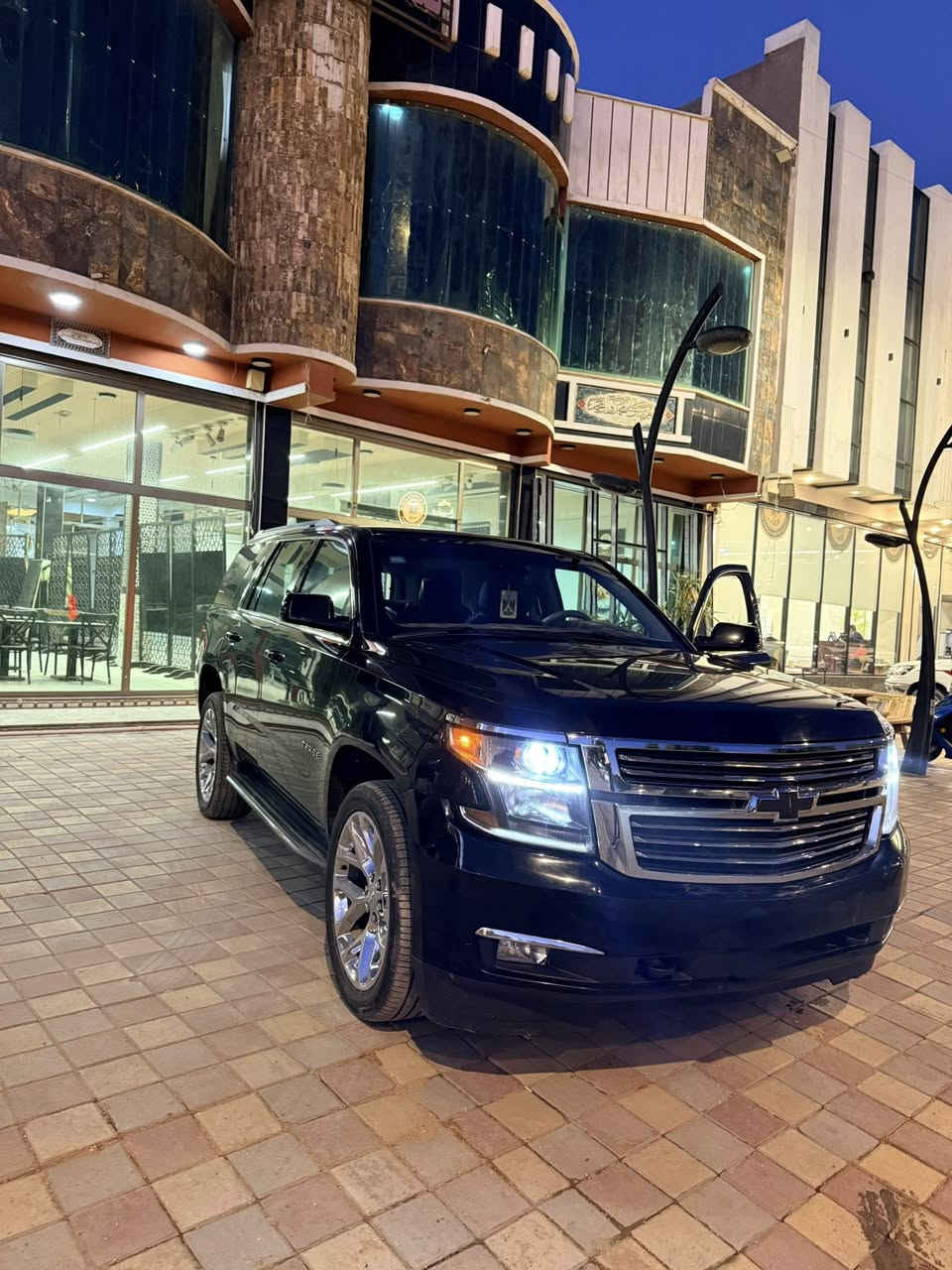 السلام عليكم شوفرليت تاهو موديل 2015 /فئتة LS/ خليجي مكفولة عد شبر جوه قبغ البانزين  /قوة المحرك V8 سلندر / السيارة جدآ نظيفة ماشية/ 248 الف / رقم بغداد تحويل مباشر  /مكاني الرمادي /بيع فقط /السعر 32/ 
 رقم الهاتف: ‭0777 097 7477
