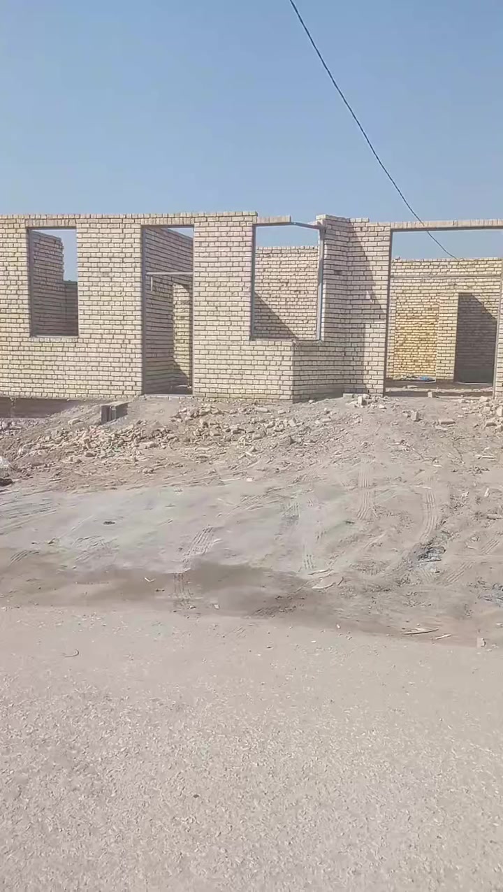 سلام عليكم الهيكل للبيع وقطعة خلف جامعة ساوة ***********
